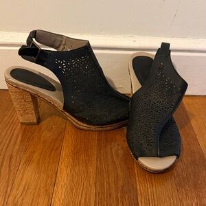Sonoma Black Cutout Block Heels